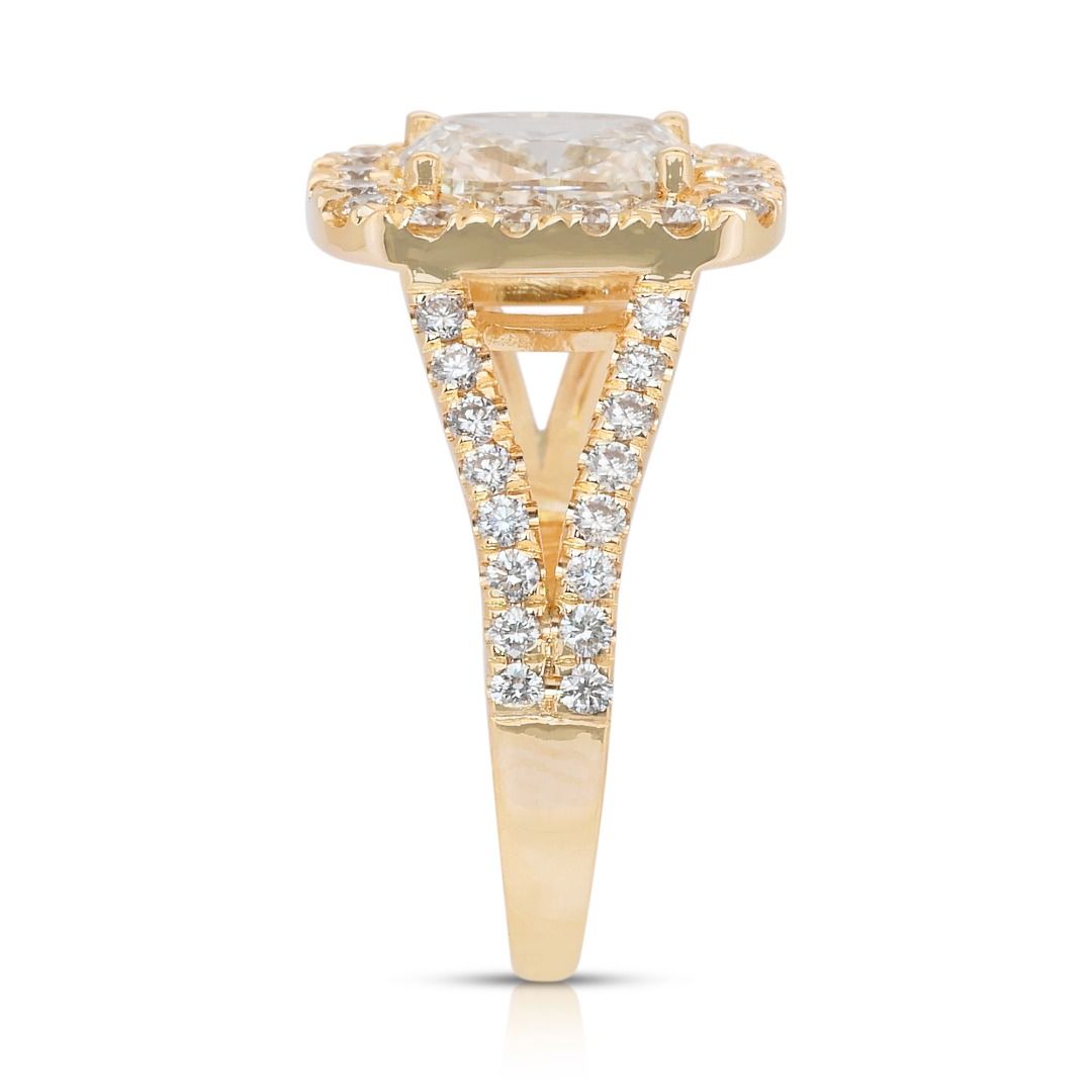 IGI Certified 2.43ct Diamonds Halo Ring in 18k Yellow Gold