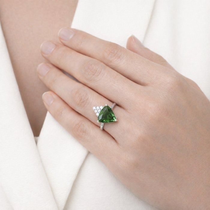 IGI Certified 2.86ct Tourmaline and Diamonds Cluster Ring in 14k White Gold