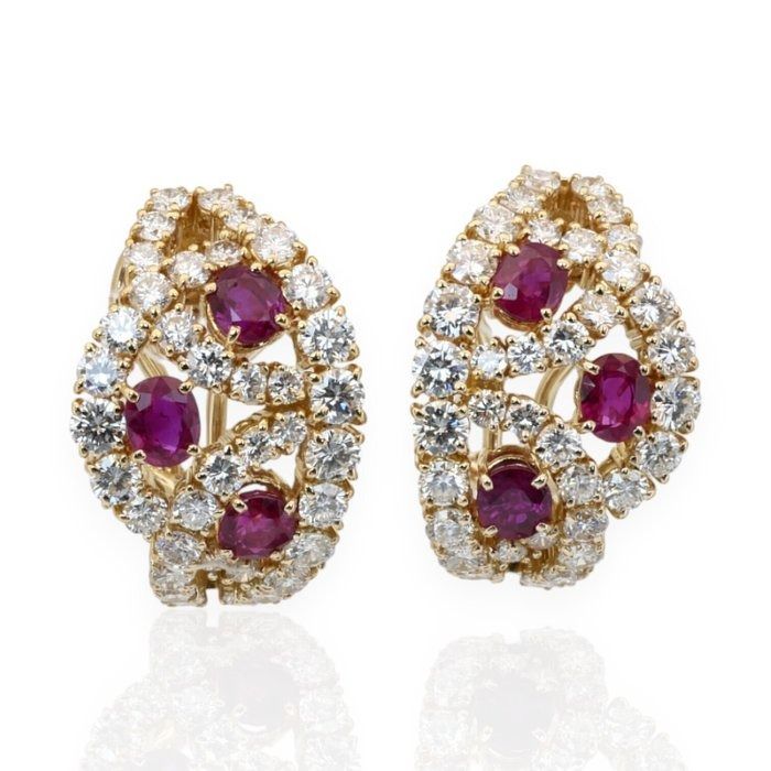 IGI Certified 3.36ct Rubies and Diamonds Earrings in 18k Yellow Gold