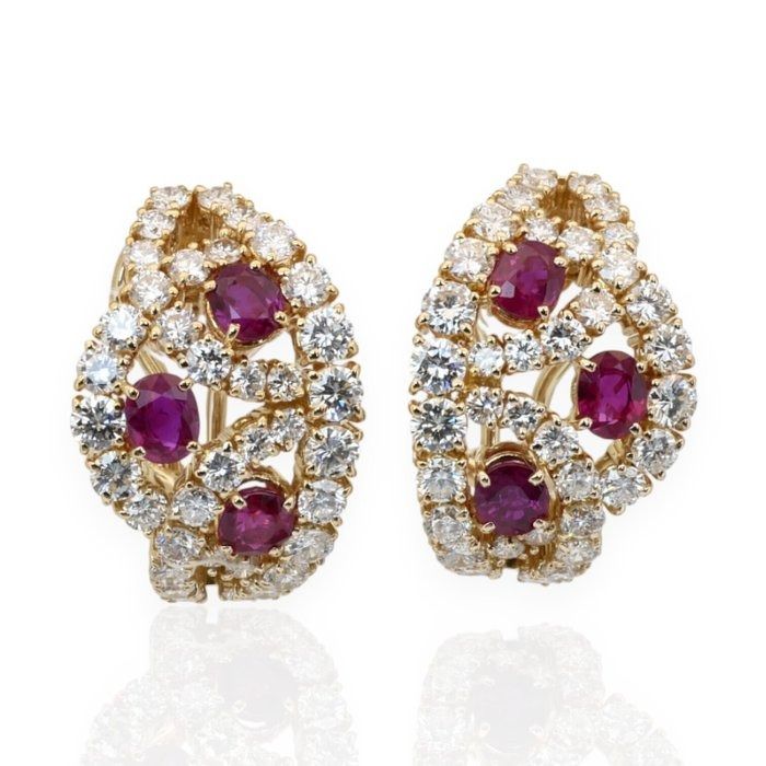 IGI Certified 3.36ct Rubies and Diamonds Earrings in 18k Yellow Gold