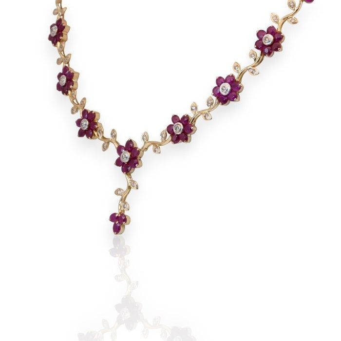 IGI Certified 6.05ct Rubies and Diamonds Drop Necklace in 18k Yellow Gold