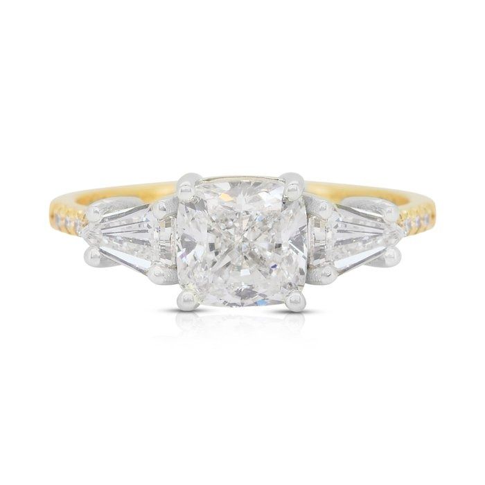 Impeccable 2.16ct Diamonds 3-Stone Ring in 18k Yellow & White Gold - IGI Certified