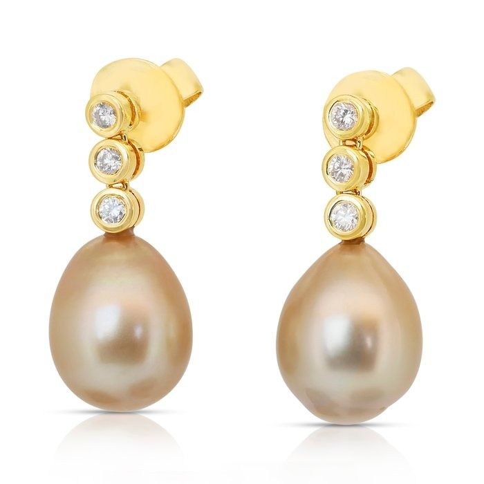 Lustrous 11.48ct Salt Water Pearls and Diamonds Drop Earrings in 18k Yellow Gold - IGI Certified