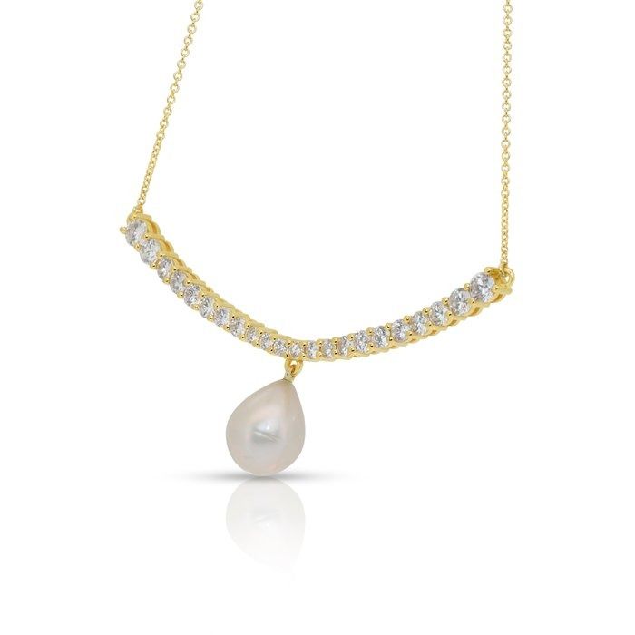 Lustrous 6.15ct Fresh Water Cultured Pearl and Diamonds Necklace in 18k Yellow Gold - IGI Certified
