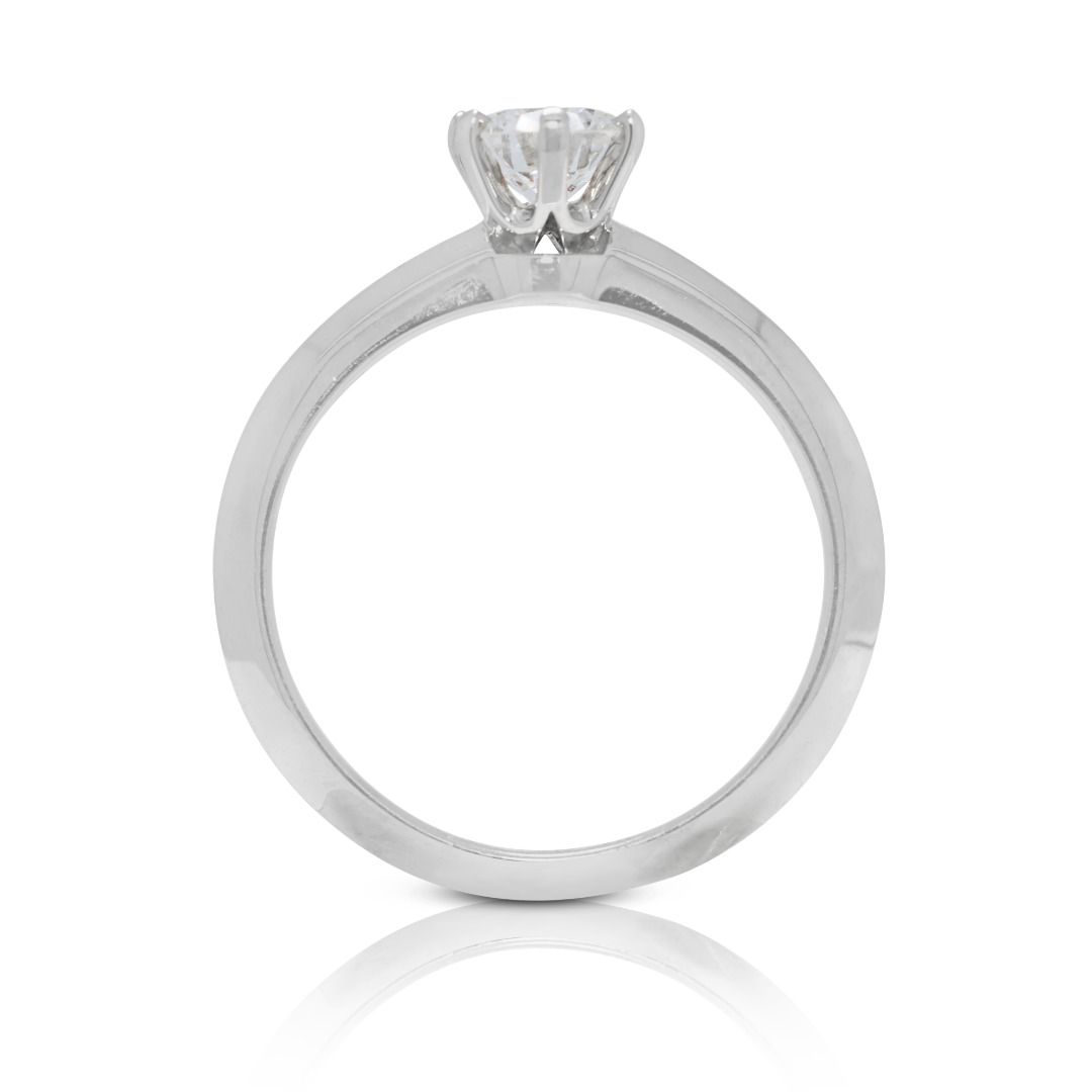 Luxurious 0.52 ct. Round Brilliant Diamonds Ring