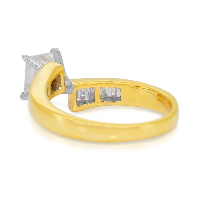 Luxurious 1.41ct Diamonds Ring in 18k Yellow & White Gold - IGI Certified