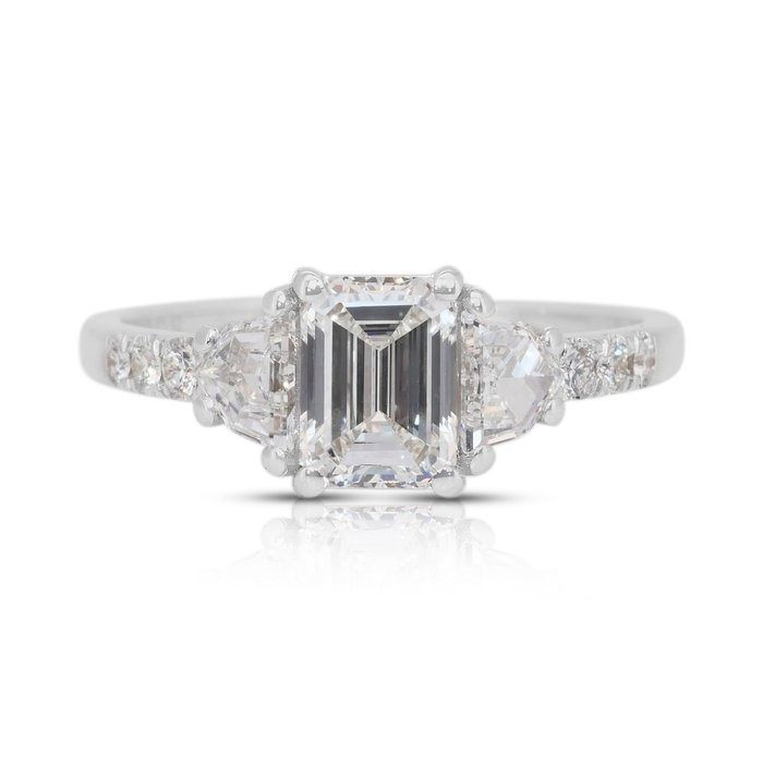Luxurious 1.54ct Diamonds 3-Stone Ring in 18k White Gold - IGI Certified