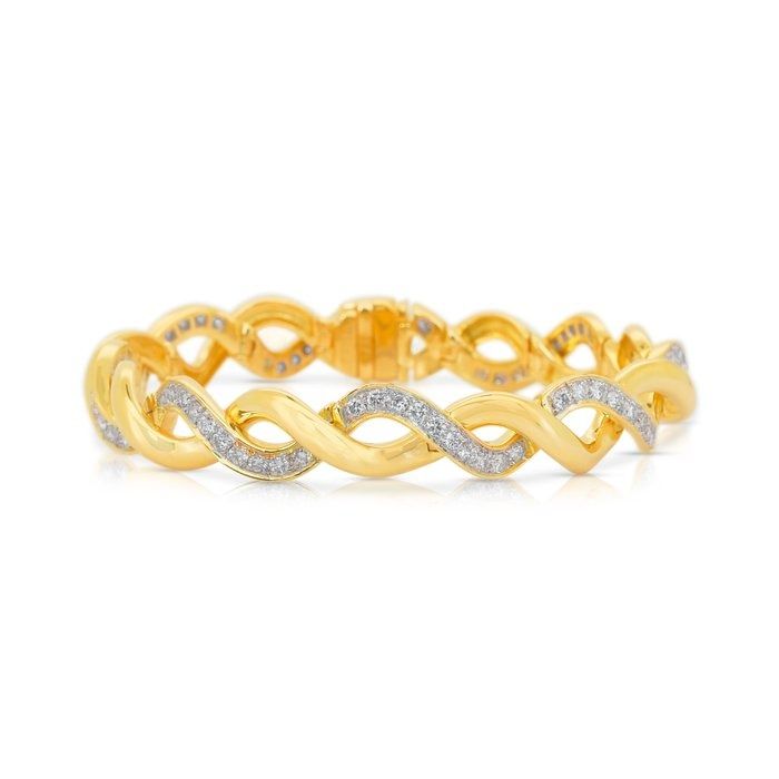Luxurious 2.16ct Diamonds Bracelet in 20k Yellow Gold - IGI Certified