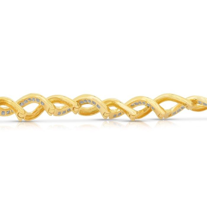 Luxurious 2.16ct Diamonds Bracelet in 20k Yellow Gold - IGI Certified