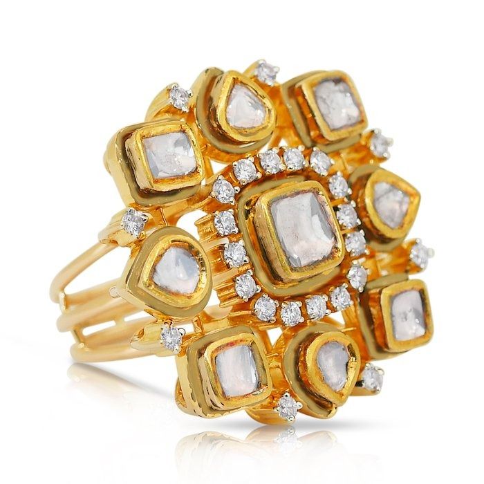 Luxurious 4.35ct Diamonds Cocktail Ring in 18k Yellow Gold - IGI Certified