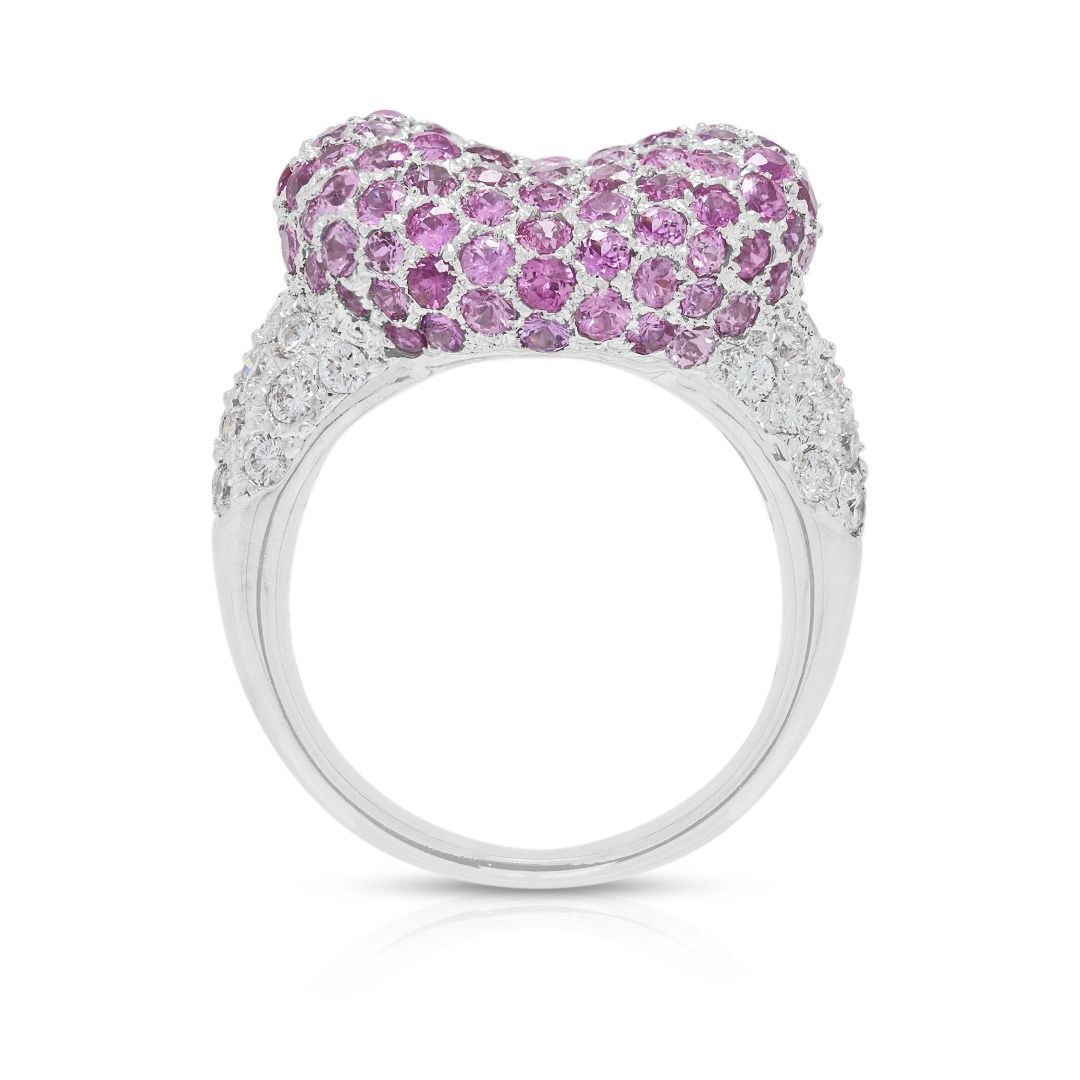 Luxuriöser 4,87ct Pinker Saphir mit 0,850ct Diamanten Pave Herz Statement Ring in 18K Weißgold