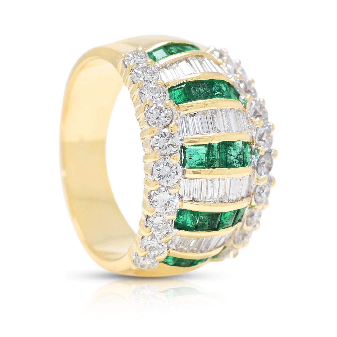 Magnificent 1.26ct Natural Emerald and Diamond Band in 18K Yellow Gold