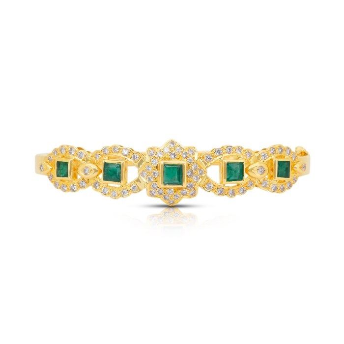 Magnificent 3.62ct Emeralds and Diamonds Bracelet in 18k Yellow Gold - IGI Certified