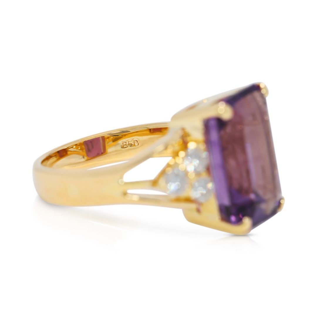 Majestic 7.1ct Amethyst & Natural Diamond Cocktail Ring in 18K Yellow Gold