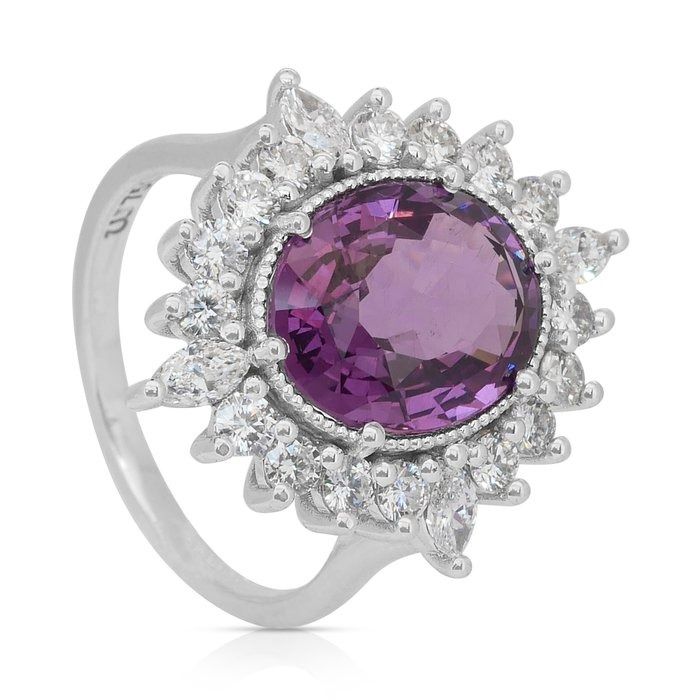 Mesmerizing 6.49ct Garnet and Diamonds Cocktail Ring in 18k White Gold - GIA Certified