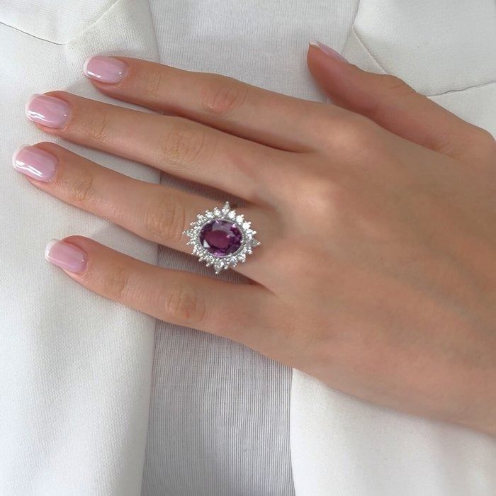 Mesmerizing 6.49ct Garnet and Diamonds Cocktail Ring in 18k White Gold - GIA Certified