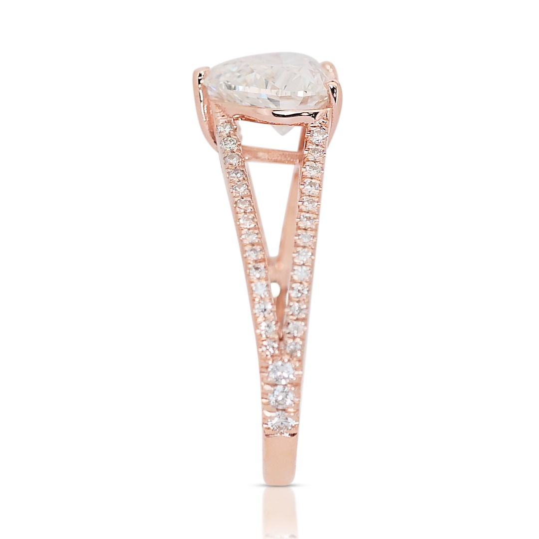 Pretty 2.03ct Diamond Pave Ring in 18K Rose Gold