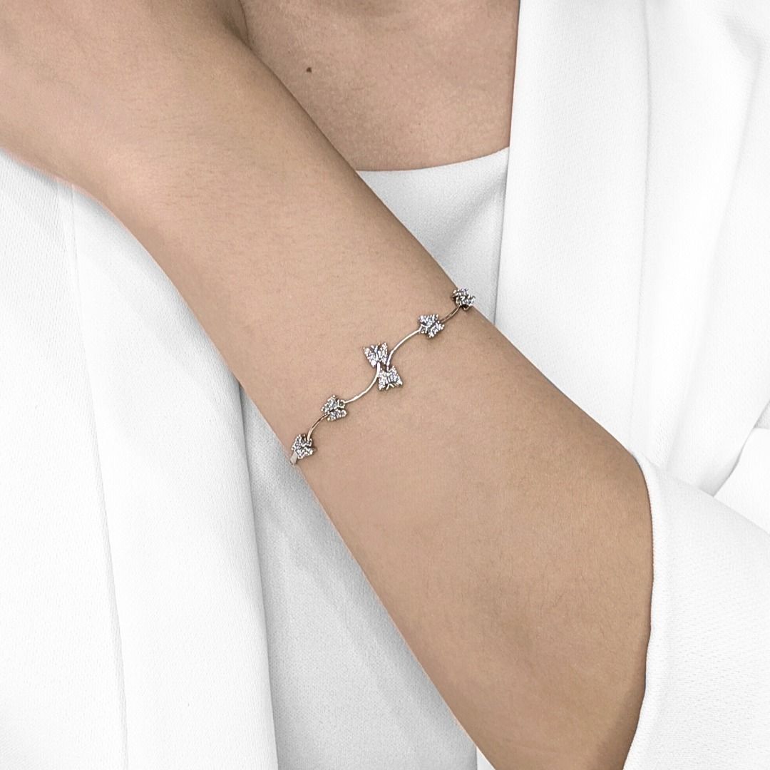 Quirky 0.30ct Natural Diamond Butterfly 18K White Gold Bracelet (Unworn)