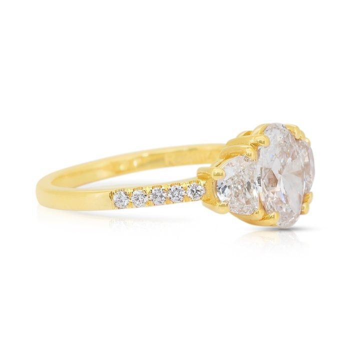 Radiant 1.76ct Diamonds 3-Stone Ring in 18k Yellow Gold - IGI Certified