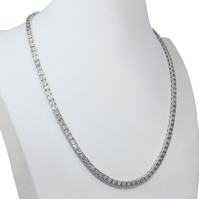 Radiant 2.43ct Diamonds Necklace in 9k White Gold - IGI Certified
