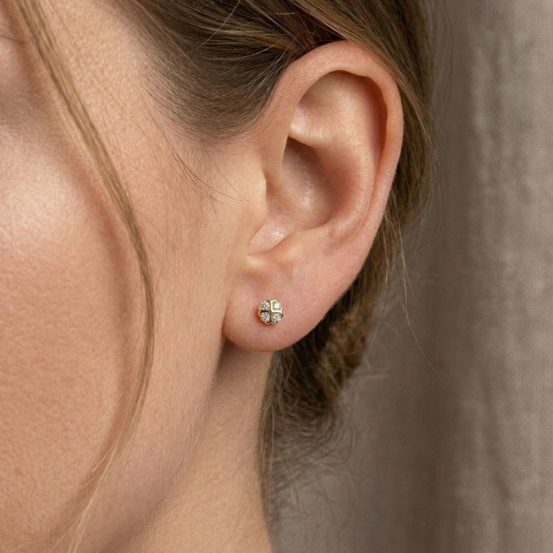 Elegante 0,40 Karat Diamant-Ohrringe im Blumenmuster aus 20K Gelbgold