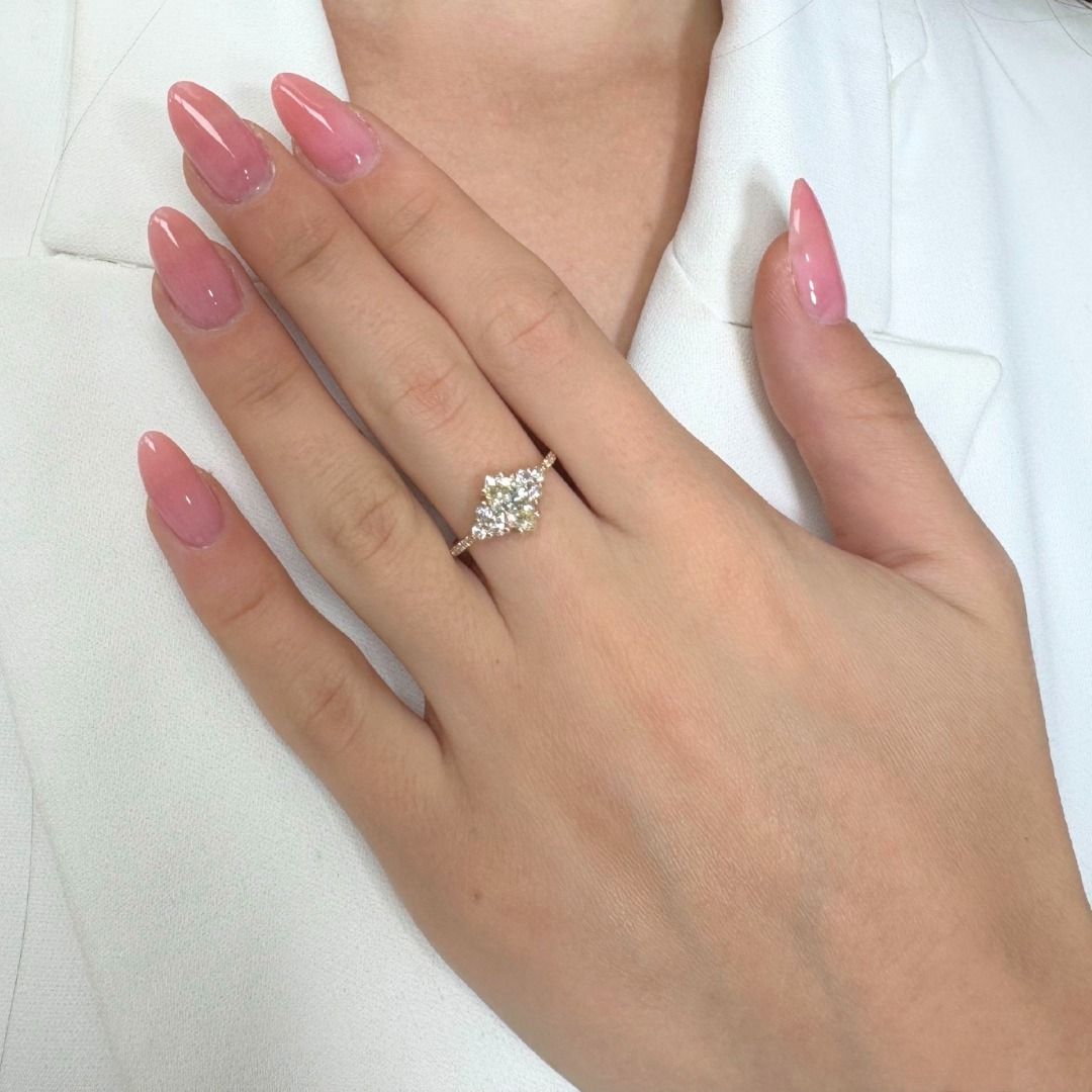 Refined 1.06ct Diamonds Cluster Ring in 18k Rose Gold - IGI Certified