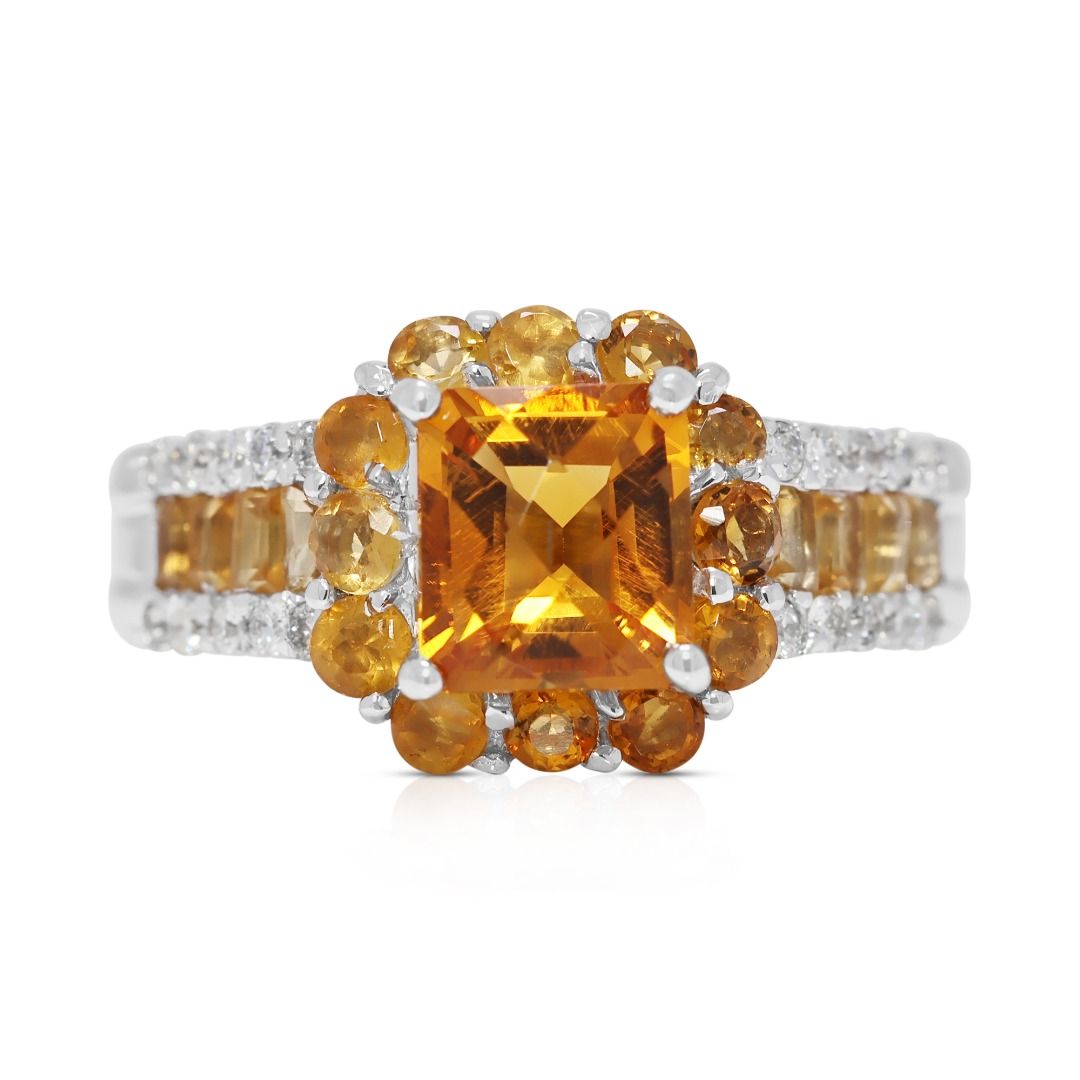 Resplendent 1.91ct Citrine & Natural Diamond 18K Yellow Gold Ring