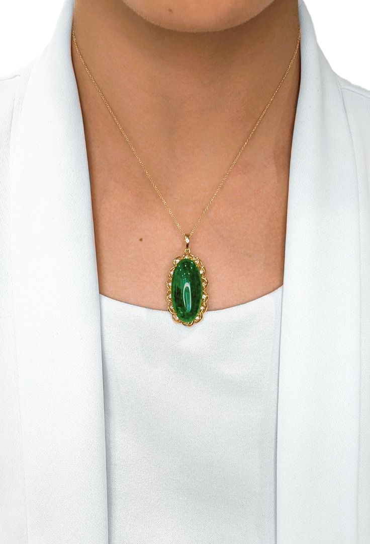 Serene Green Jade & 0.21ct Diamond Pendant in 20K Yellow Gold