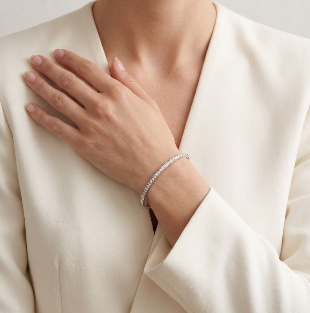Sleek 0.90ct Diamonds Channel-Set Bangle in 18K White Gold