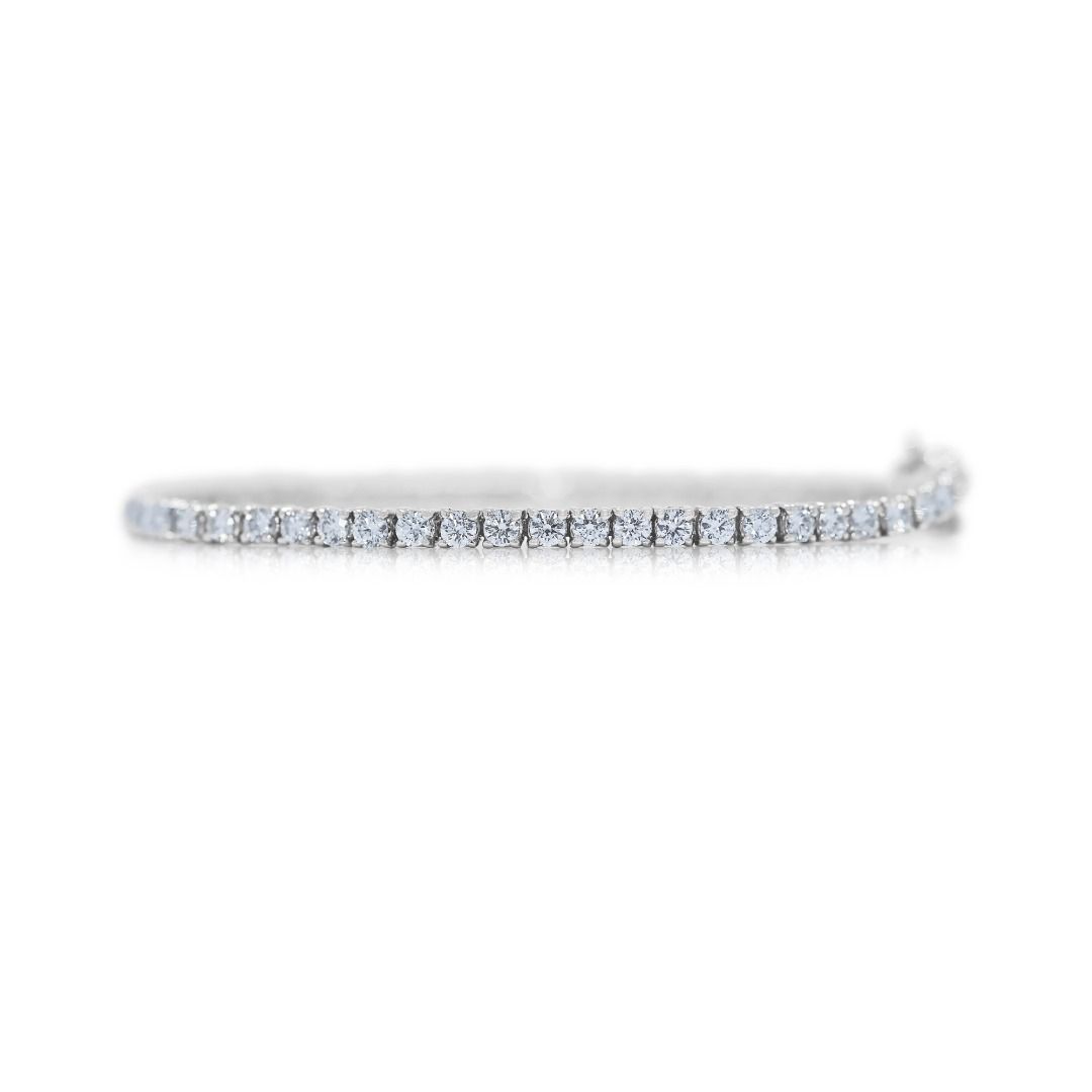 Sophisticated 2.49ct Diamond Tennis Bracelet in 18K White Gold