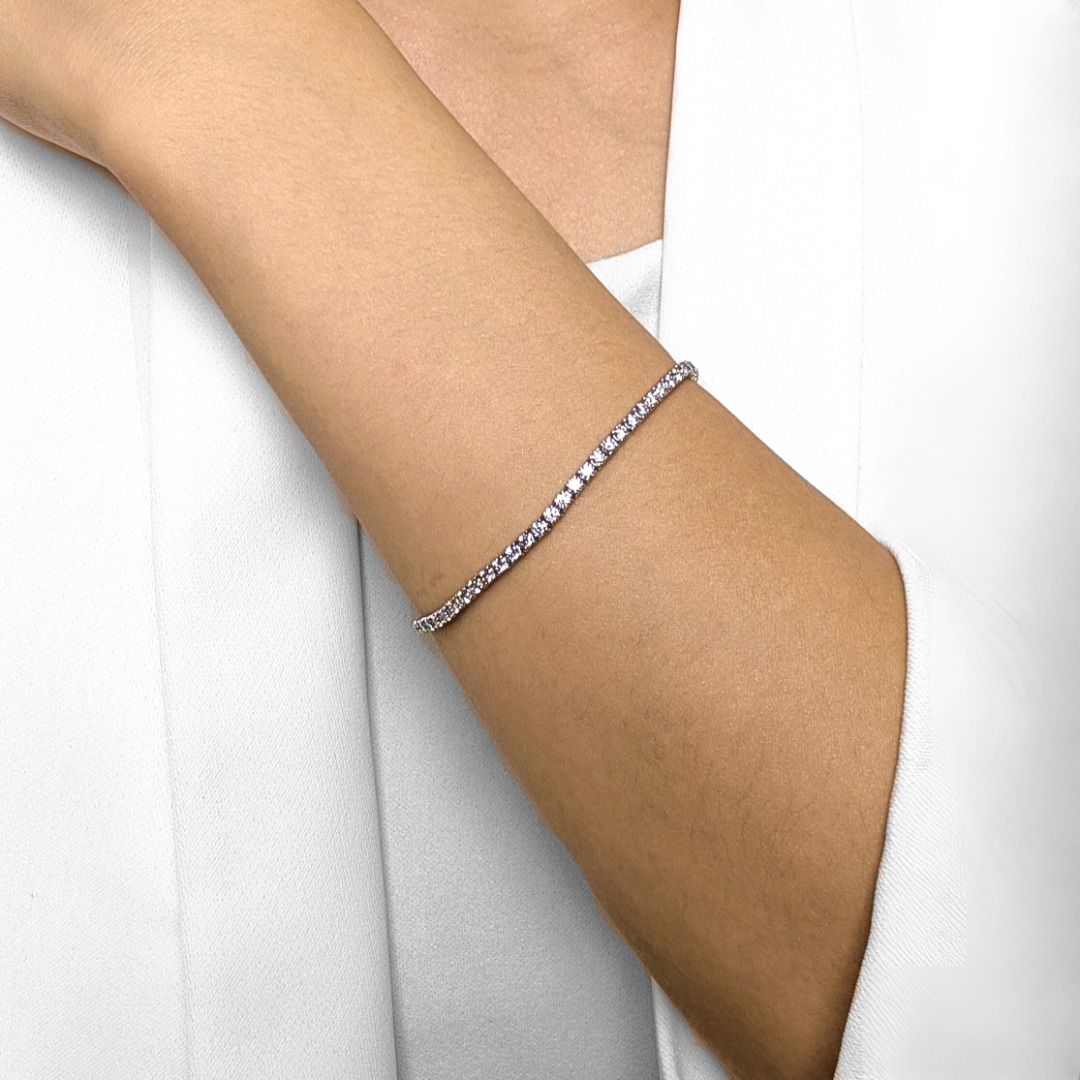 Sophisticated 2.49ct Diamond Tennis Bracelet in 18K White Gold