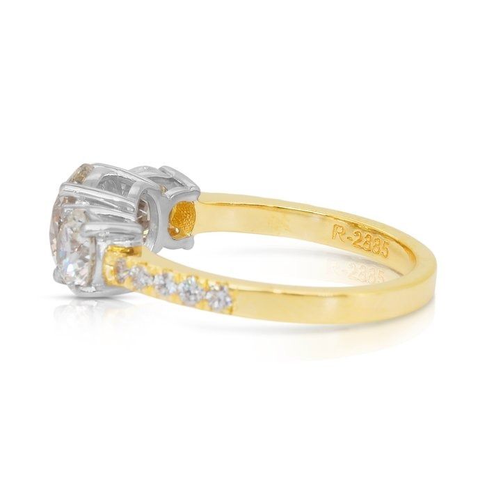 Sophisticated 2.77ct Diamonds 3-Stone Ring in 18k Yellow & White Gold - IGI Certified
