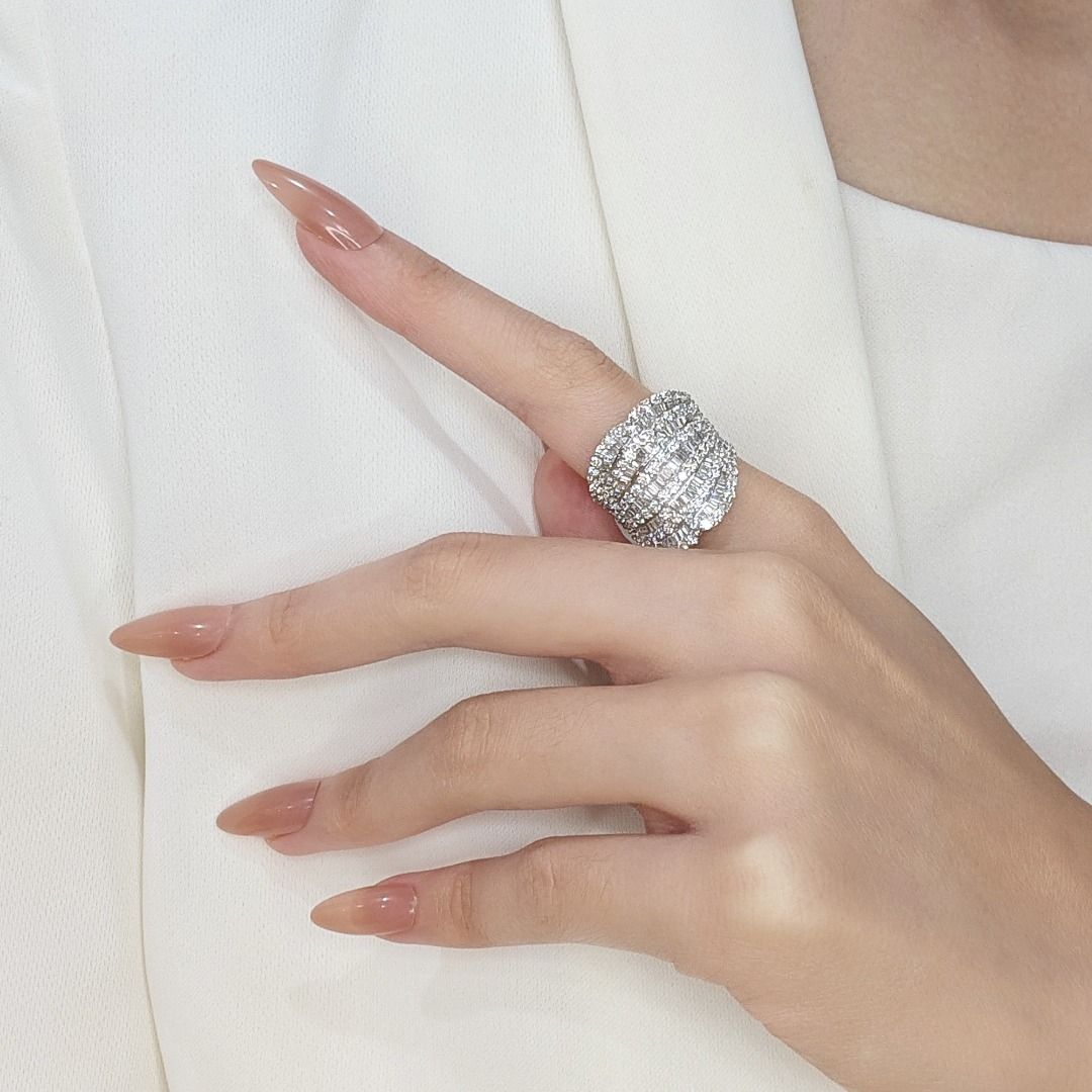 Sophisticated 3.26ct Natural Diamonds Big Ring in 18K White Gold