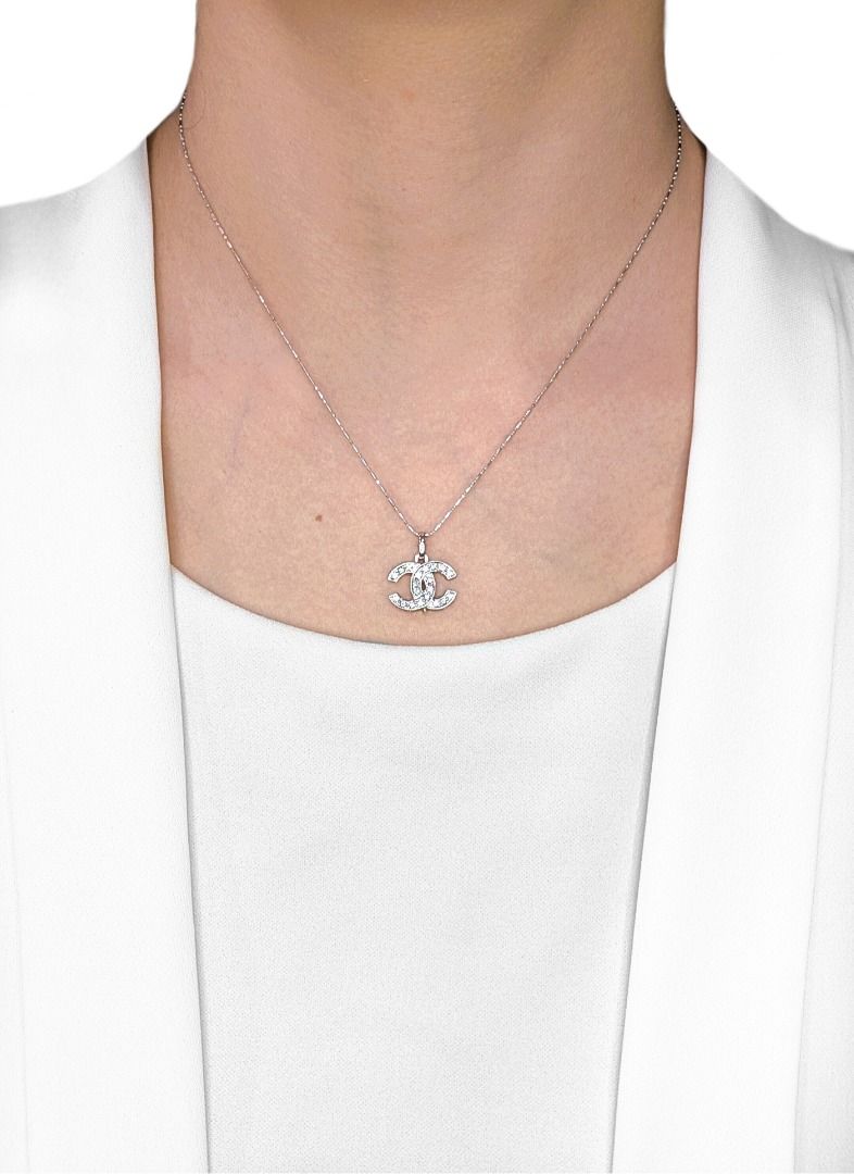 Sparkling 0.21ct Natural Diamond 18K White Gold Pendant