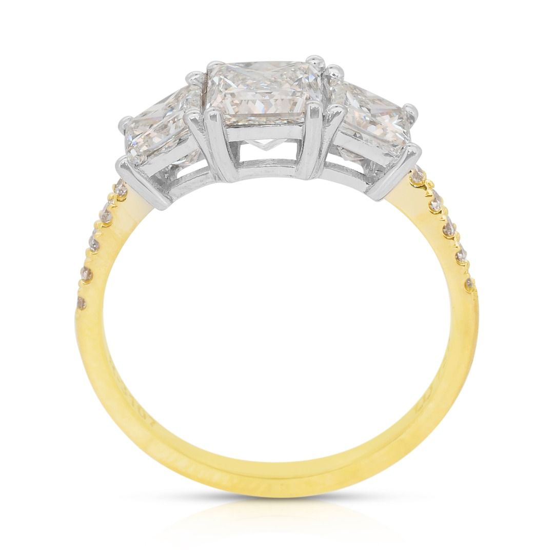 Sparkling 2.16ct Diamonds 3-Stone Ring in 18k White & Yellow Gold - IGI Certified