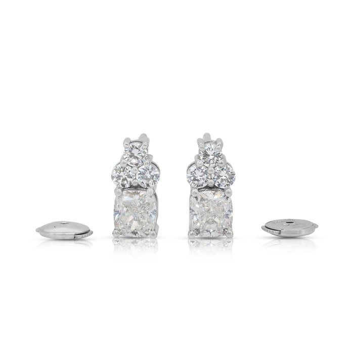 Sparkling 2.40ct Diamonds Earrings in 18k White Gold - IGI Certified