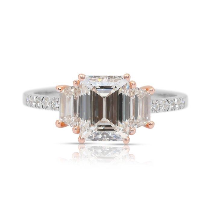 Sparkling 2.62ct Diamonds 3-Stone Ring in 18k White & Rose Gold - IGI Certified