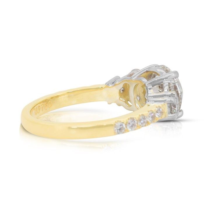 Sparkling 2.72ct Diamonds Ring in 18k Yellow & White Gold - IGI Certified