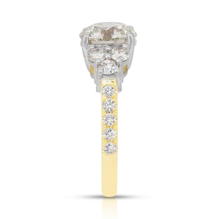 Sparkling 2.72ct Diamonds Ring in 18k Yellow & White Gold - IGI Certified