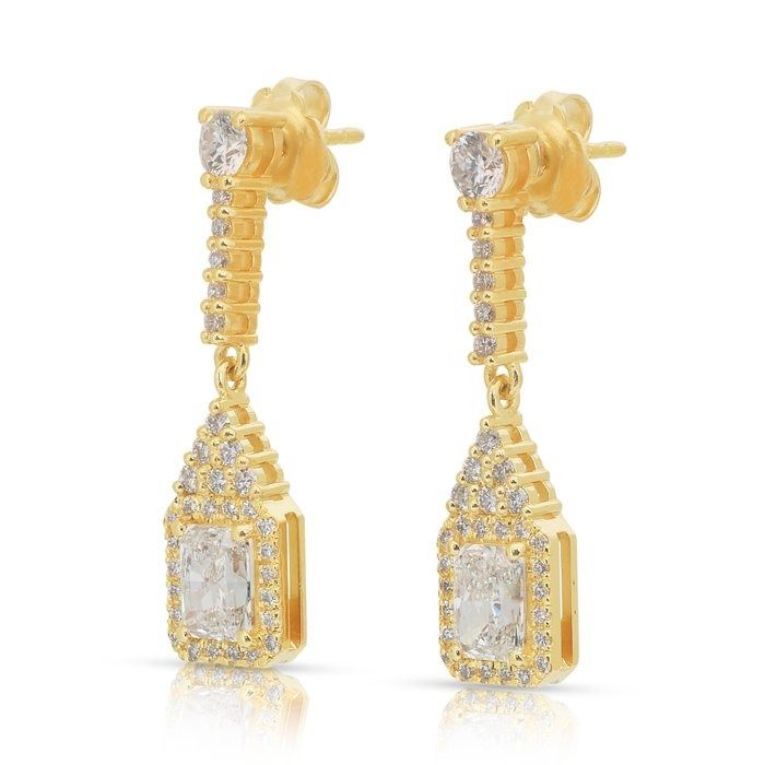 Sparkling 3.05ct Diamonds Drop Earrings in 18k Yellow Gold - IGI Certified