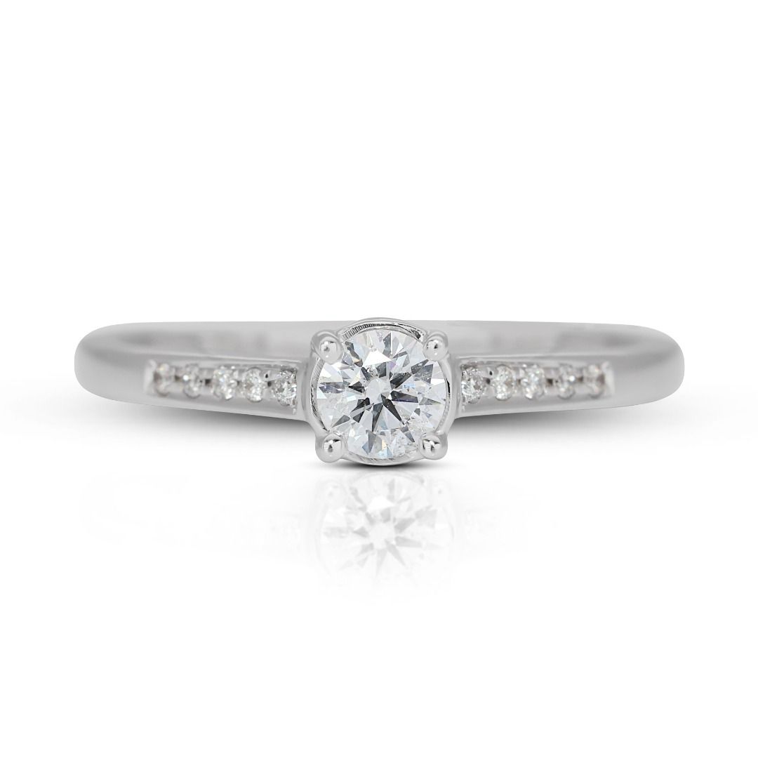 Sparkling Halo Ring in 14k White Gold