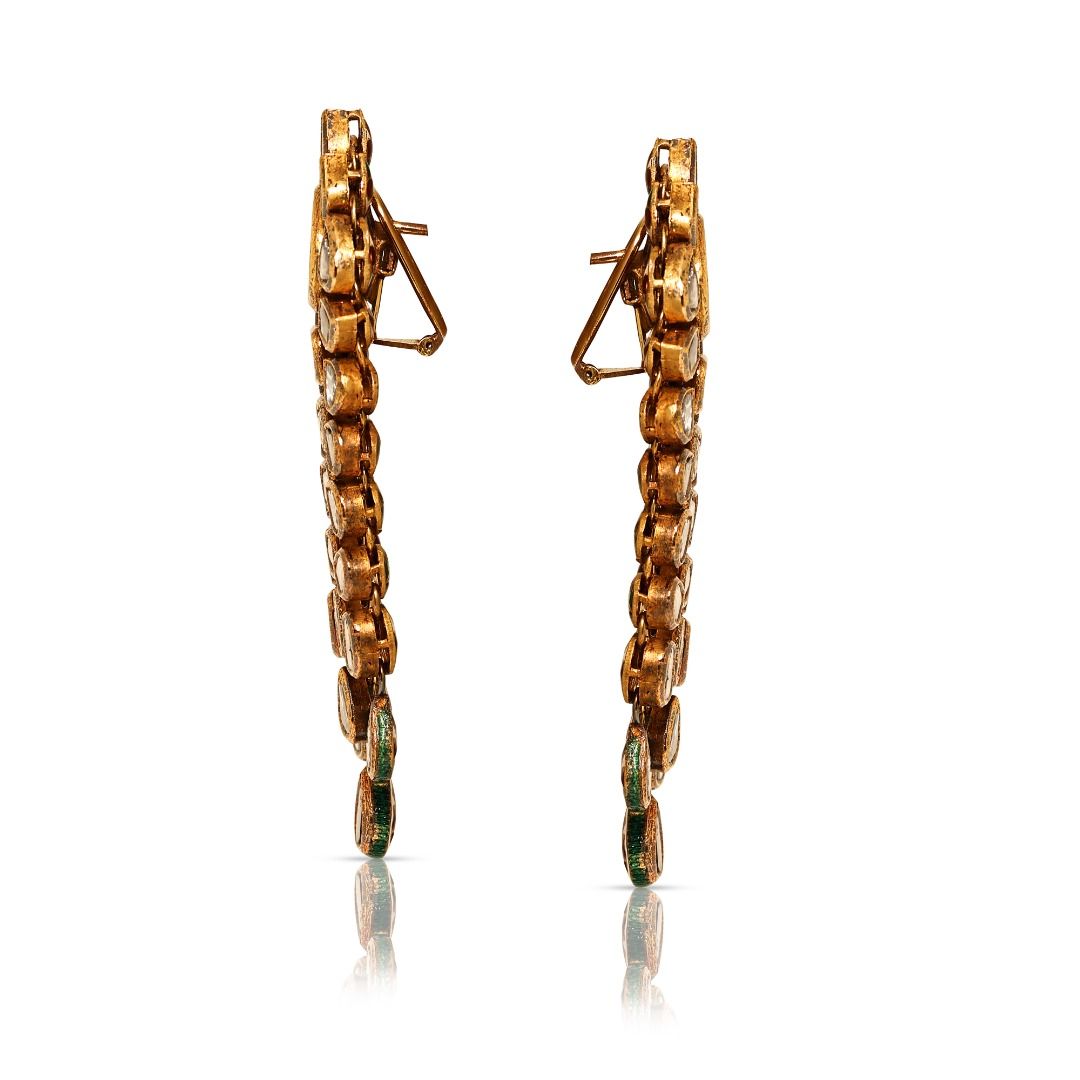 Splendid 52ct Natural Diamonds Earrings in Radiant 20K Yellow Gold