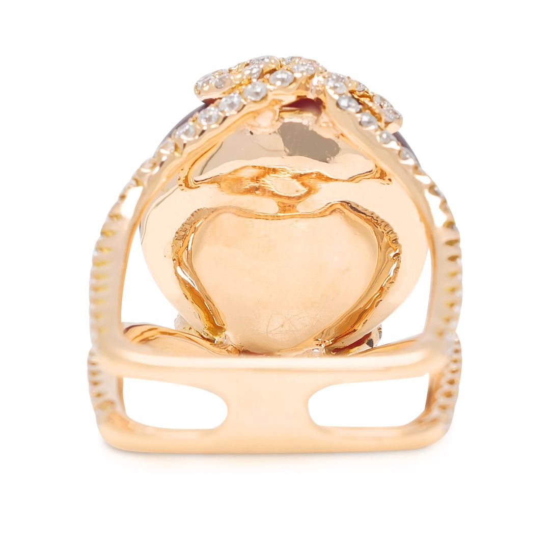 Statement-Ring mit 20.91ct Cabochon-Rubin und 0.85ct natürlichen Diamanten aus 18K Roségold (glasgefüllter Rubin)