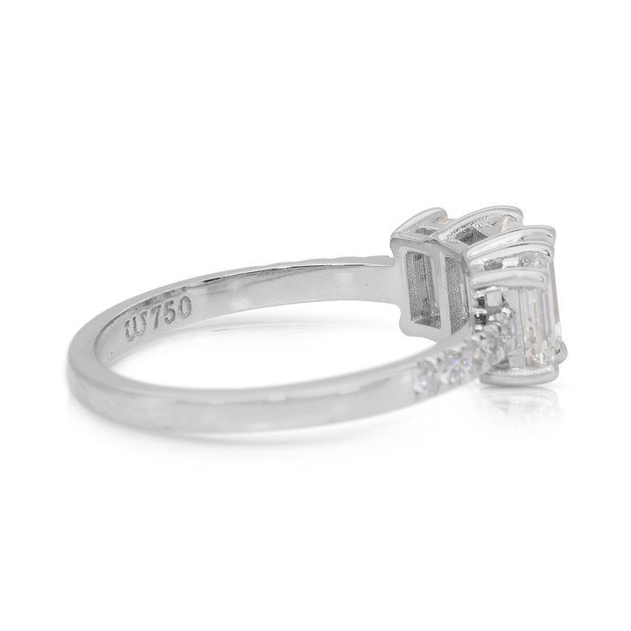 Stunning 1.85ct Diamonds 3-Stone Ring in 18k White Gold - IGI Certified