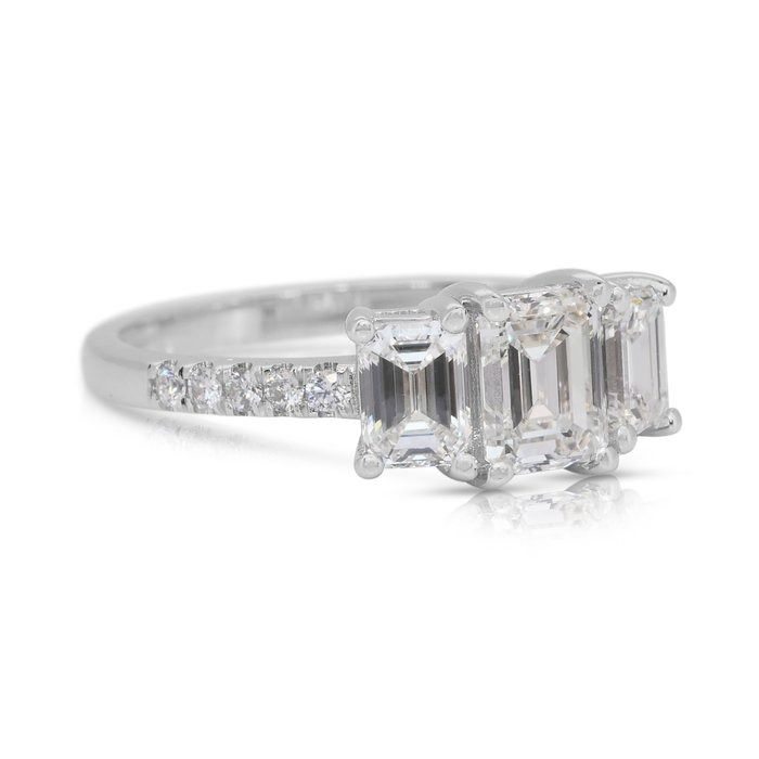 Stunning 1.85ct Diamonds 3-Stone Ring in 18k White Gold - IGI Certified