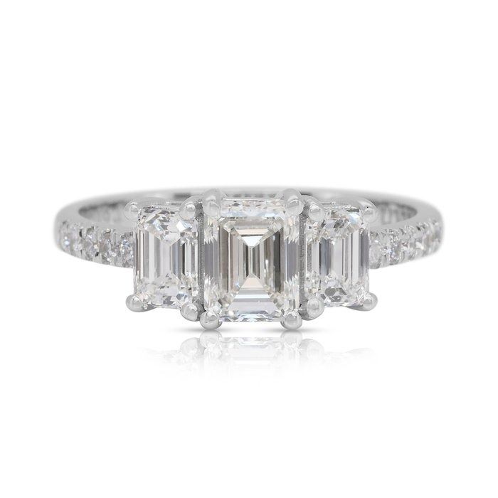 Stunning 1.85ct Diamonds 3-Stone Ring in 18k White Gold - IGI Certified