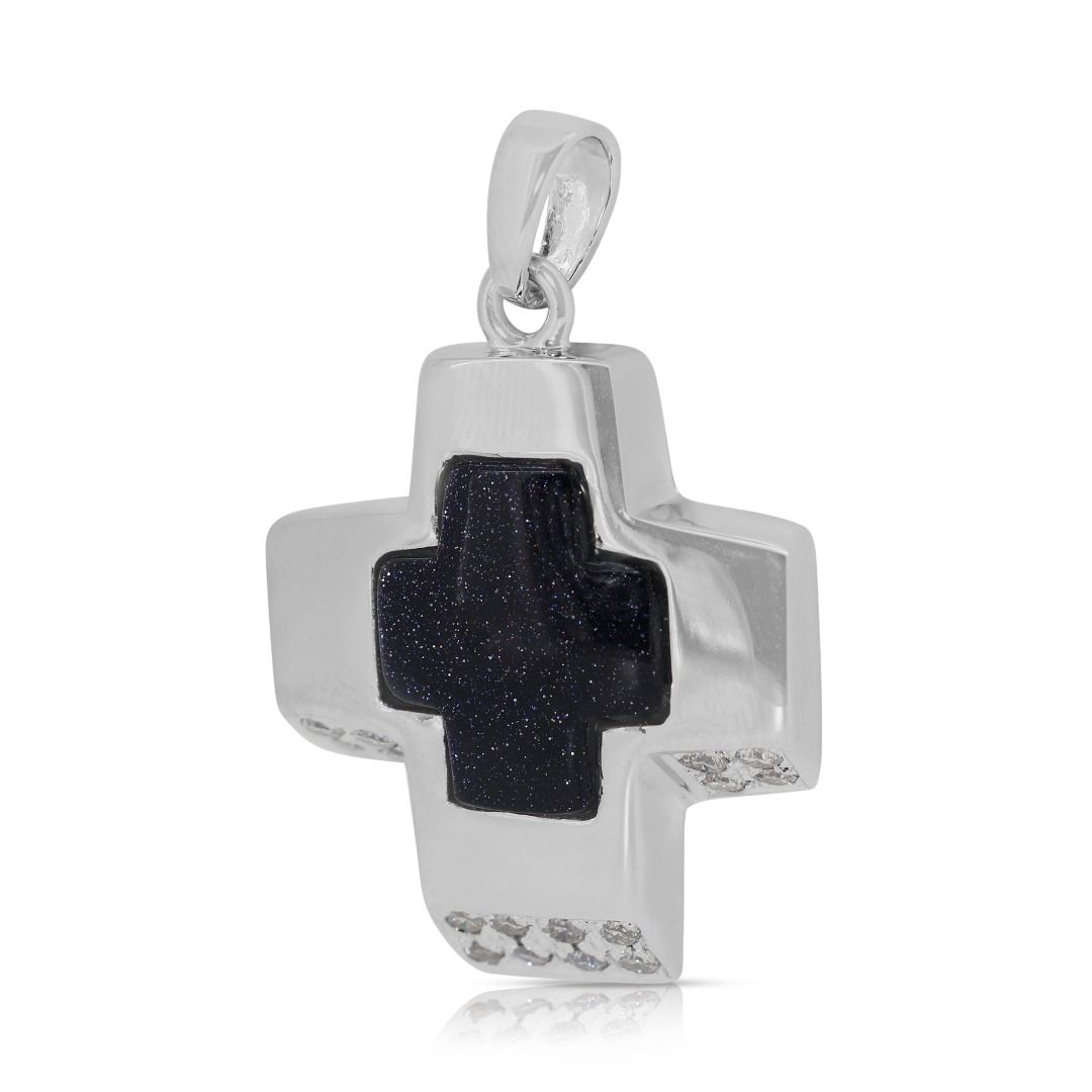 Stunning 18K White Gold Sandstone Quartz Crystal Pendant with 0.32ct Round Brilliant Diamonds