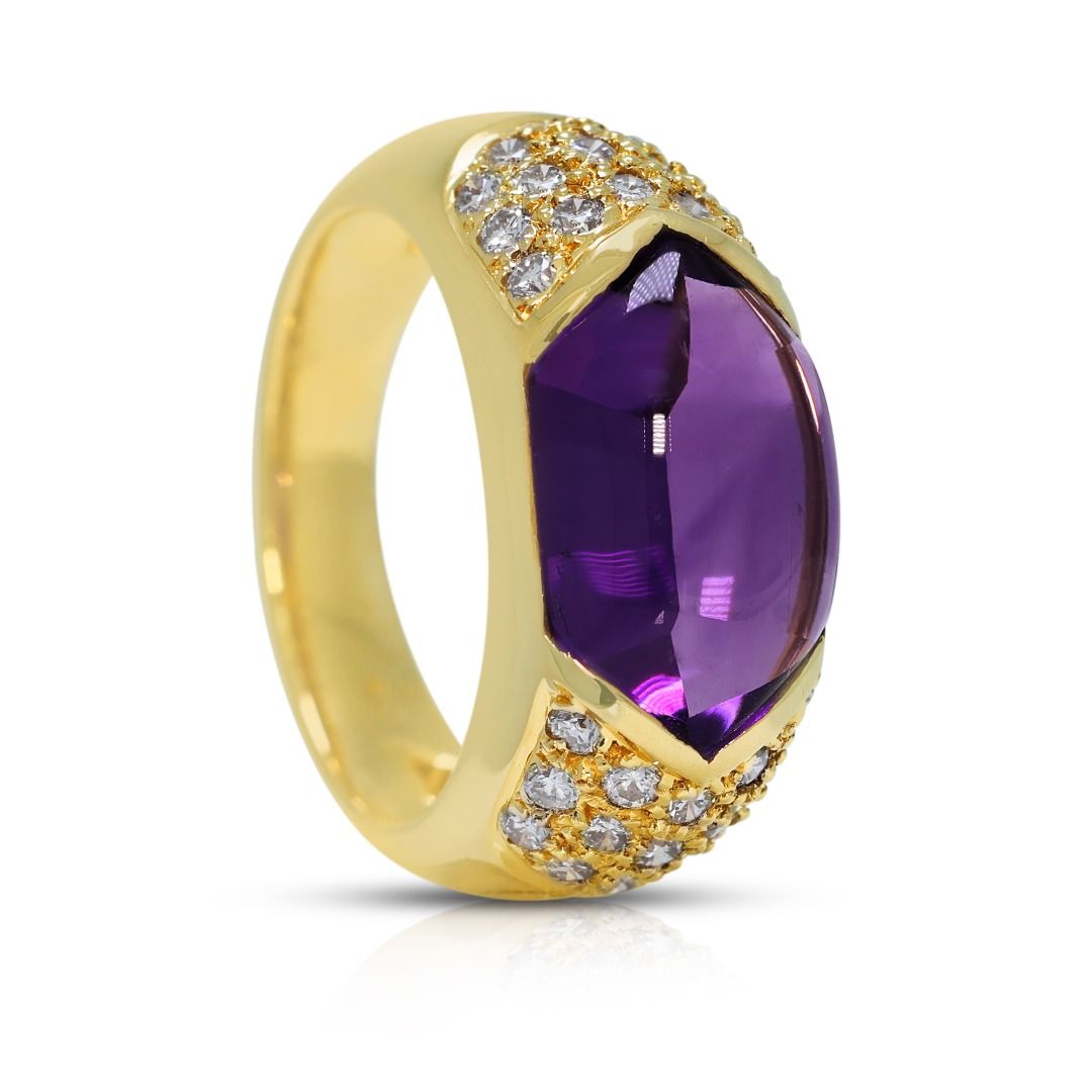 Stunning 4.50ct Amethyst and Diamond Pave 18k Yellow Gold Ring