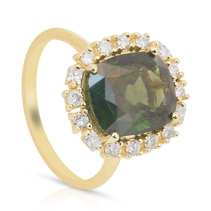 Stunning 6.23ct Zircon and Diamonds Cocktail Ring in 14k Yellow Gold - GIA Certified