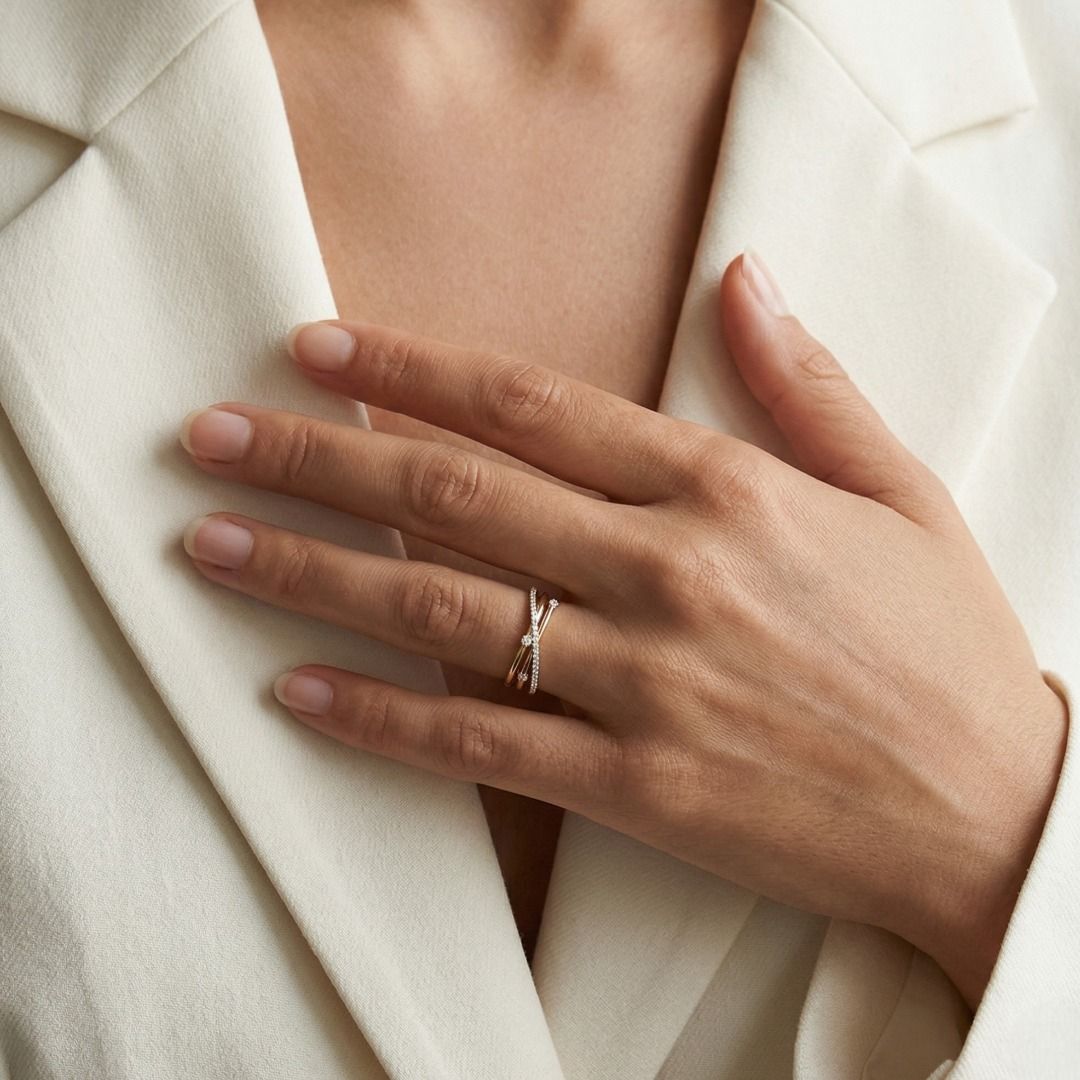 Stylish 0.16ct Diamond Ring in 18K Two-Toned Gold